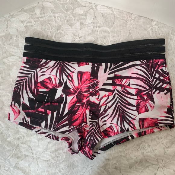 SHEIN BIKINI FLORAL MESH 2 PCS SET SIZE XL😍 - Picture 5 of 9